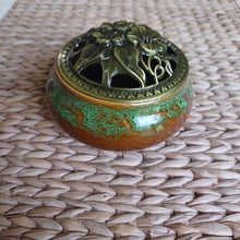 Load image into Gallery viewer, Ceramic incense burner