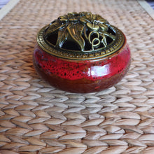 Load image into Gallery viewer, Ceramic incense burner