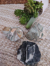 Load image into Gallery viewer, Rough raw  natural stone  crystals